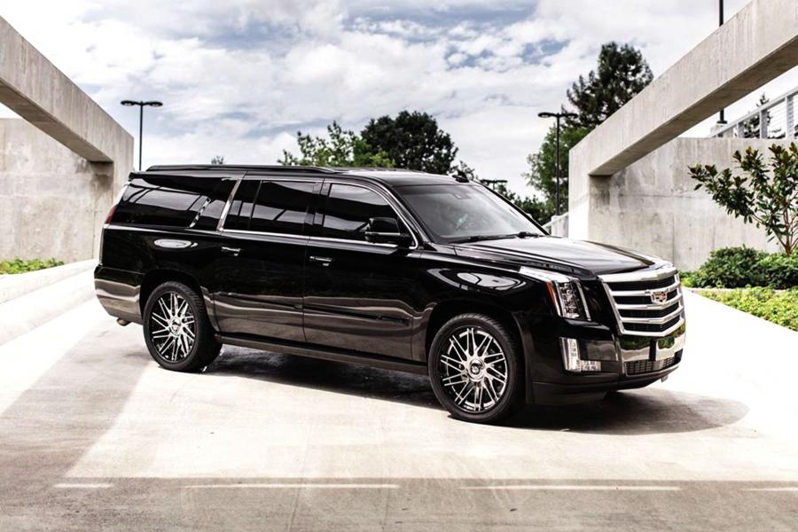  Cadillac Escalade ESV on Forgiato Wheels (TEC 3.6) 2019 года  (фото 1 из 5)